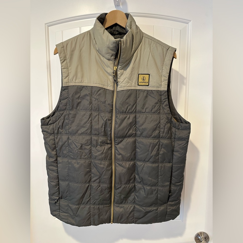 Leopoldo Santana Insulated Vest - Gunmetal color, size XL - Only worn 2 times